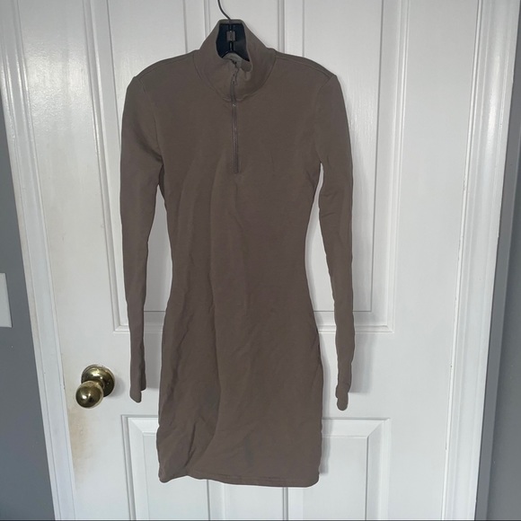 Aritzia Dresses & Skirts - Tna dress